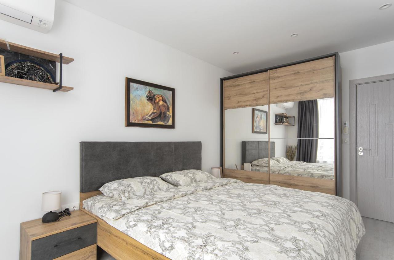 Sunny & Stylish Brand New 2Bdr Apartment + Parking Sofia Exterior foto